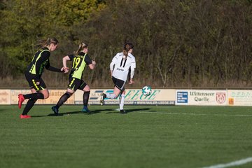 Bild 227 - Frauen TSV Vineta Audorg - SV Friesia 03 Riesum Lindholm : Ergebnis: 2:4